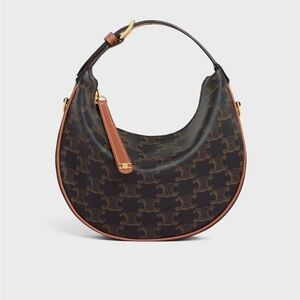 TEEN CELINE LULU IN TRIOMPHE CANVAS AND CALFSKIN
Like New